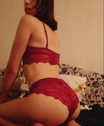 У меня широкий спектр услуг, от нежных массажей и интимных встреч до экспериментов и игр. Готова подарить тебе максимум удовольствия и расслабления. Доверься моим умелым рукам и прекрасному телу, и ты останешься в полном восторге. Не стесняйся, приходи, и я окуну тебя в мир наслаждения! ❤️🌹💋🔥 1619, 21 год